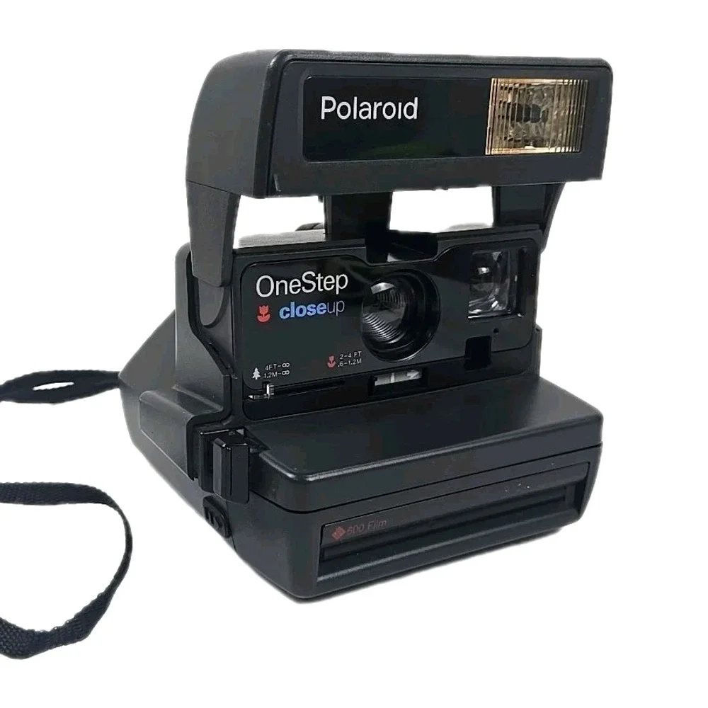 Vintage Polaroid One Step Close Up 600 Plus Film Instant Camera w Strap, Black